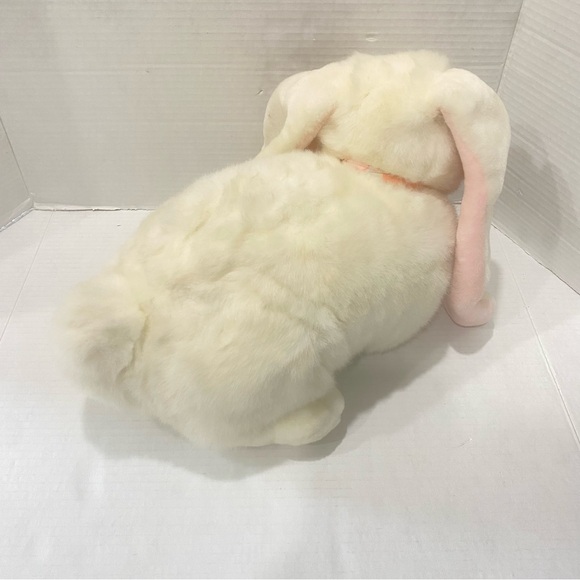 Vintage Ensemble Chosun 1992 Easter Bunny Plush - Picture 2 of 4